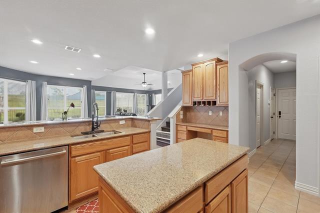 Building Photo - 10701 Los Rios Dr