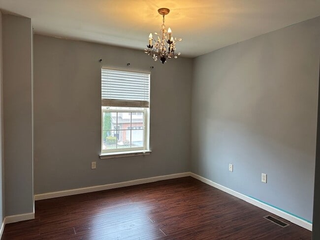 Building Photo - 6402 Creekbend Dr