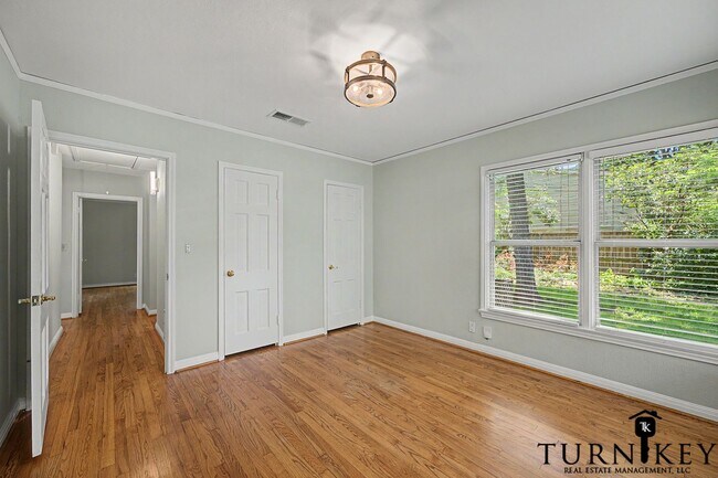 Building Photo - Vintage Charm Meets Modern Comfort Fully Updated 1942 Home in Fort Worth's Ridglea Area