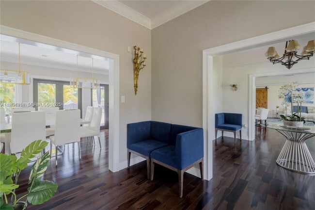 Building Photo - 8500 SW 70th St