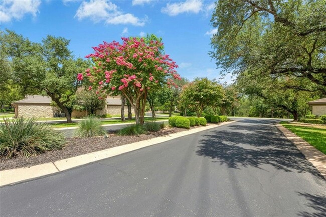 Building Photo - 103 Birdie Dr