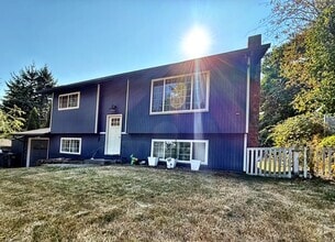 Building Photo - 360 NE Barbara Blvd