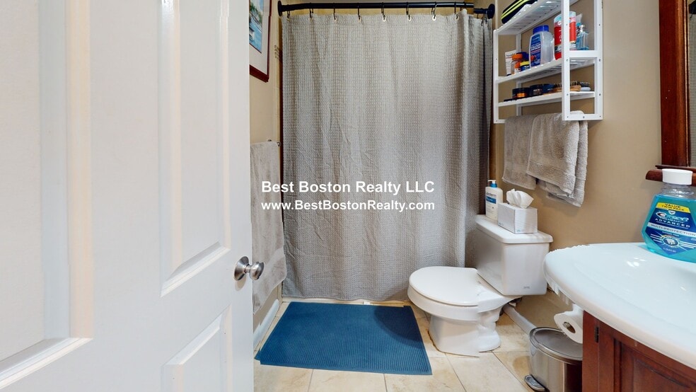 Building Photo - 84 Grant St