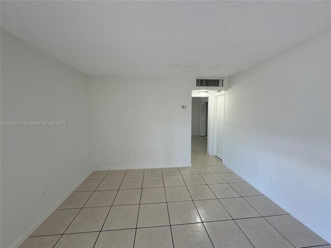 Building Photo - 4440 NW 79th Ave