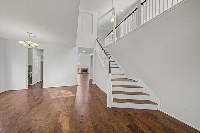 Building Photo - 1611 Brazos Gate Dr