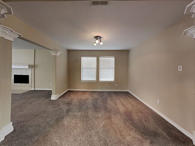 Building Photo - *No Application Fee*