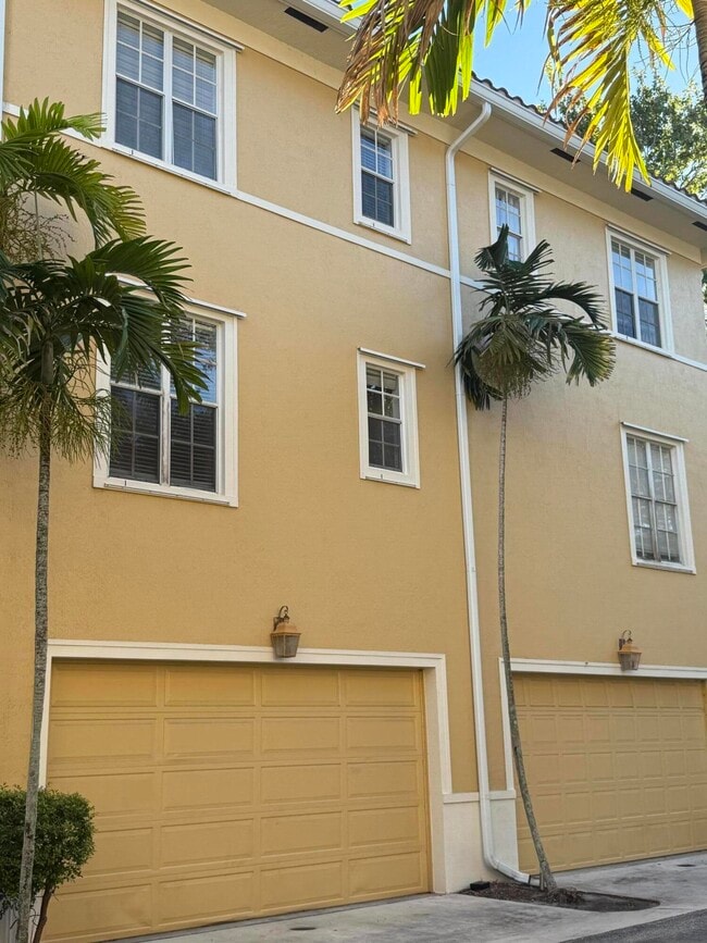 Building Photo - 119 Osceola Ln