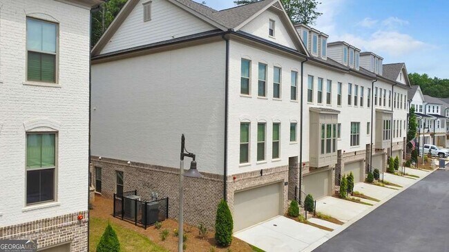 Building Photo - 413 Bishop Ln