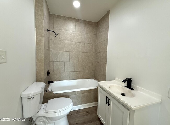 Building Photo - 801 Cleveland St