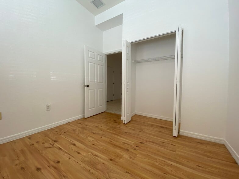 Building Photo - 10985 SW 239th Ter