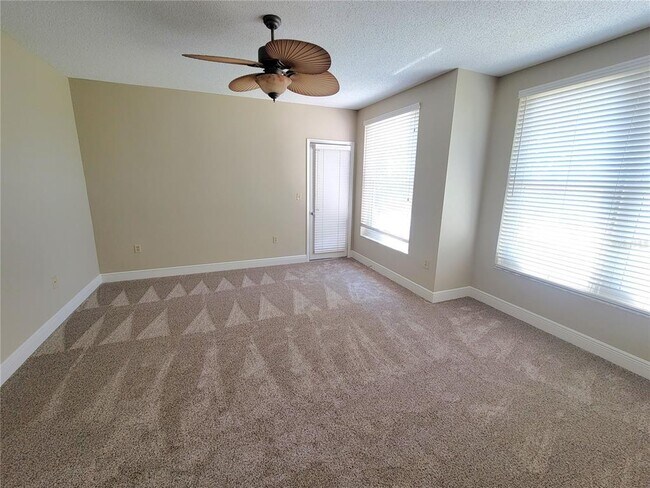 Building Photo - 4220 Pinebrook Cir