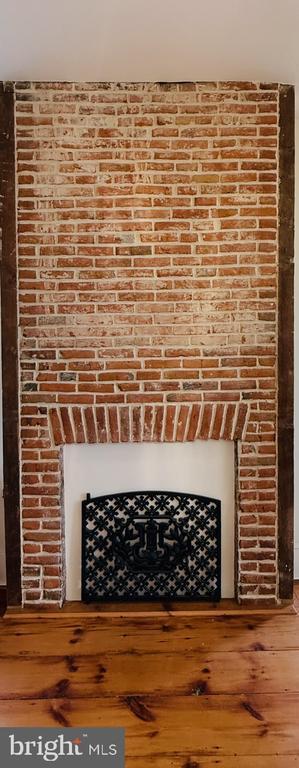 Building Photo - 46 York St