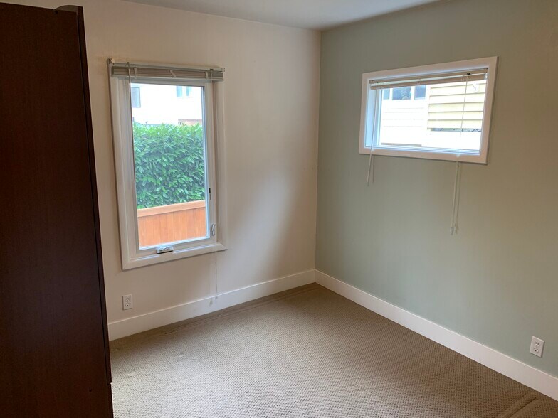 Master bedroom - 5211 Fauntleroy Way SW