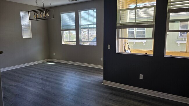 Building Photo - 12267 Chantrelle Dr