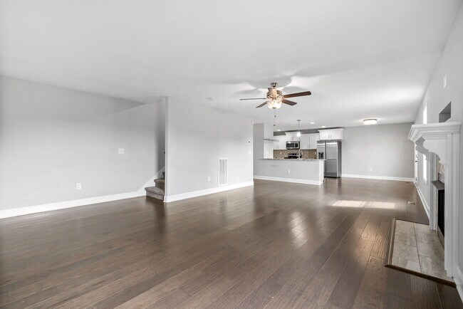 Building Photo - 3482 Southwood Dr