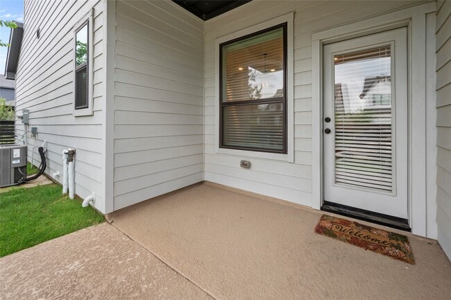 Building Photo - 18503 Gratification Ln