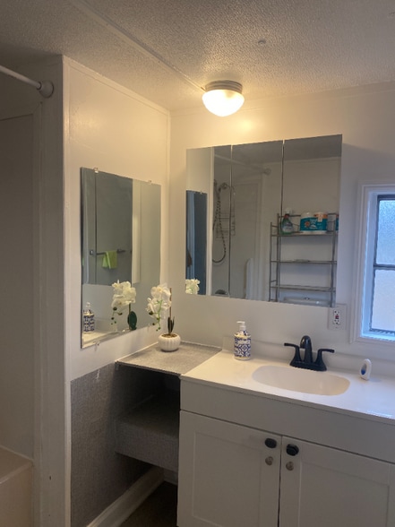 Building Photo - 9634 Crain Hwy