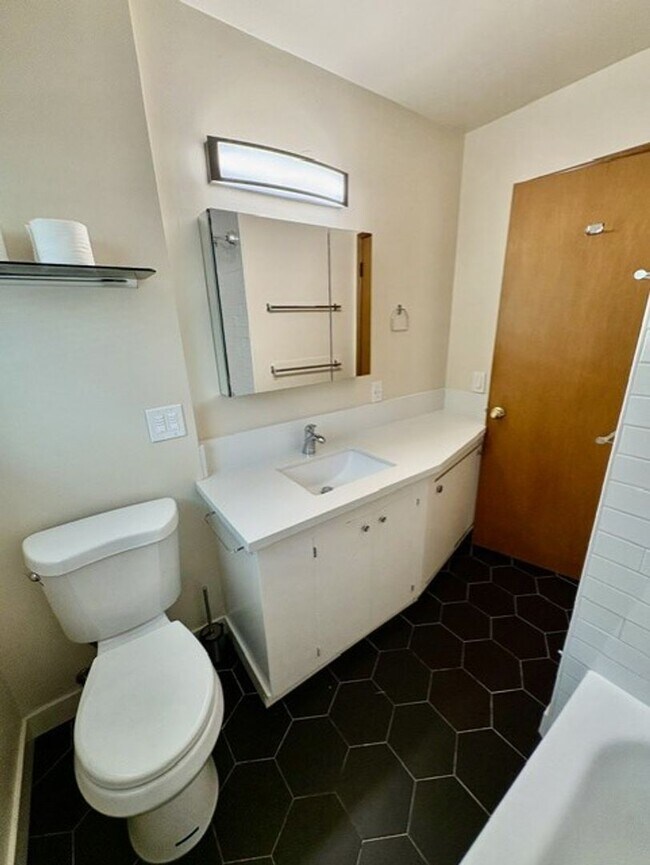 Building Photo - |NEW| ~ Charming Cedar Hills Ranch – Great Location! ~ Accepting Applications April 26 @ 5AM!