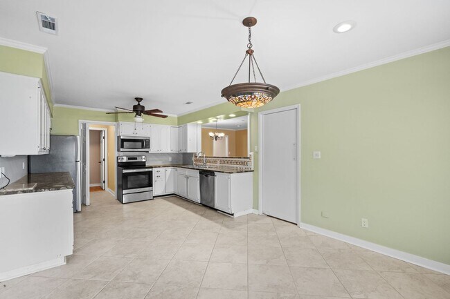 Building Photo - 3-Bedroom | 3.5-Bath Home for Rent in The Dunes – Myrtle Beach