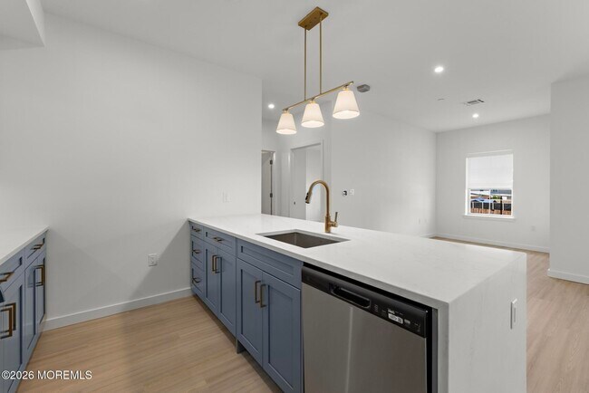 Building Photo - 505 NJ-35