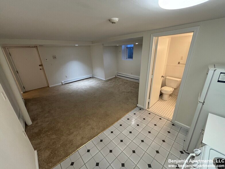 Building Photo - 1243 Beacon St