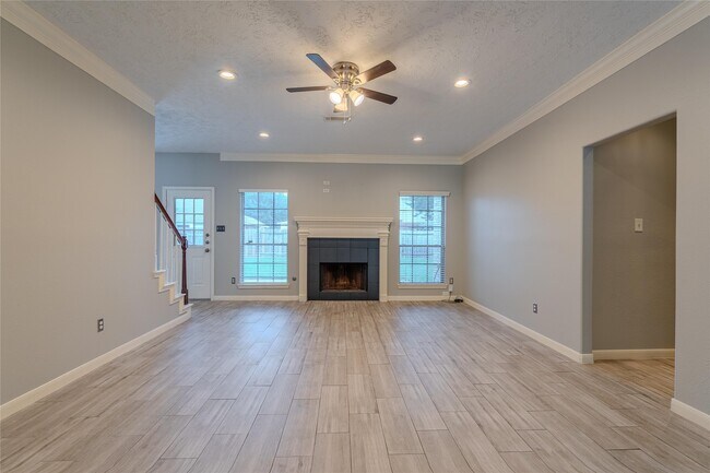 Building Photo - 13902 Stableridge Ct