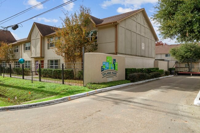 Building Photo - 1701 Upland Dr