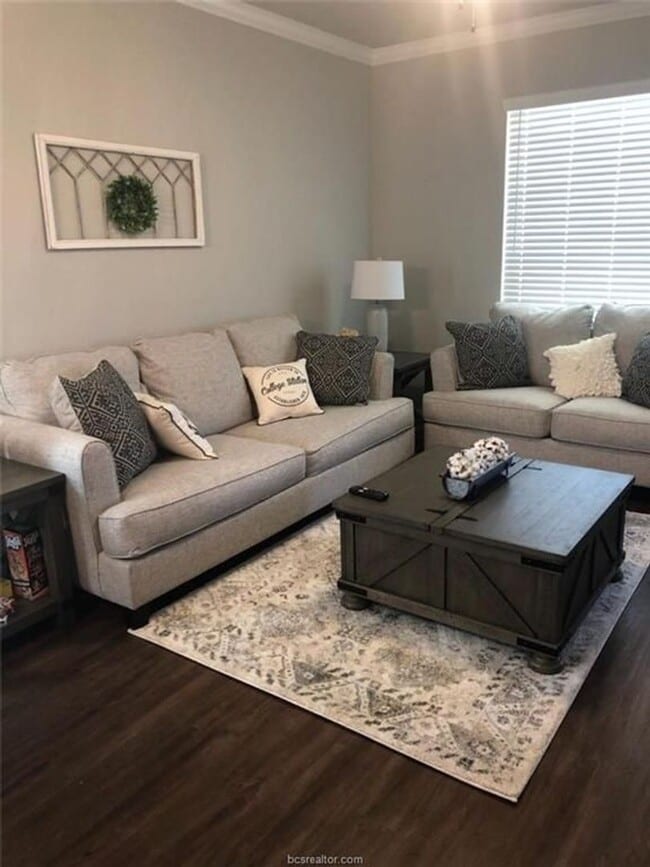 Building Photo - 7000 Canter Ct