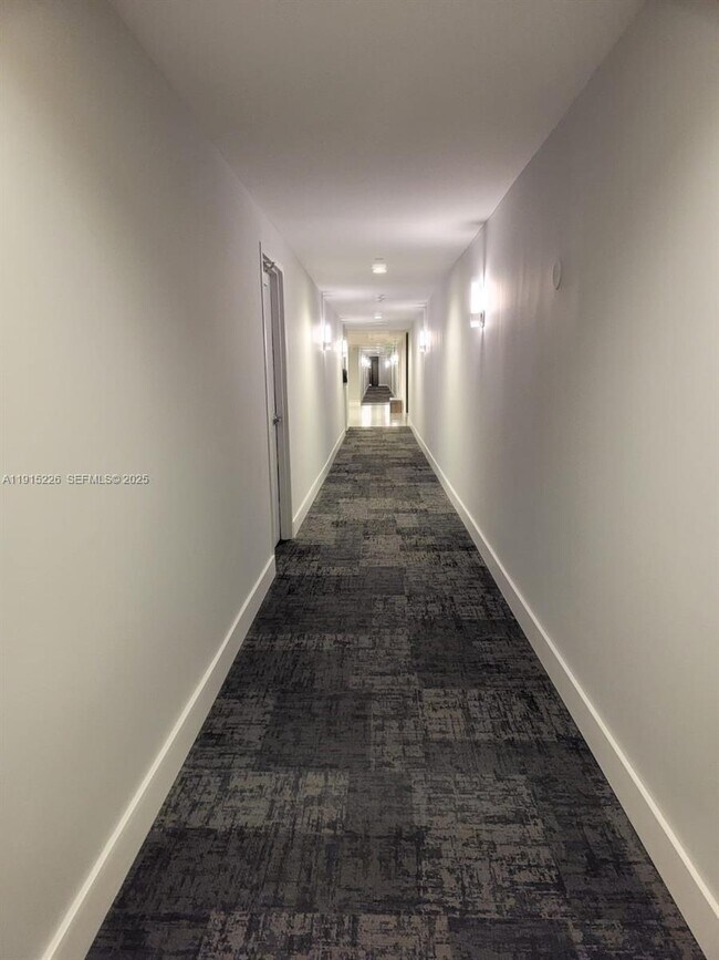 Building Photo - 140 S Dixie Hwy