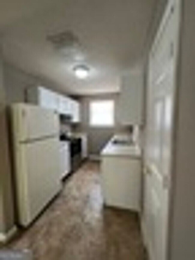 Building Photo - 409 Baltic Ct