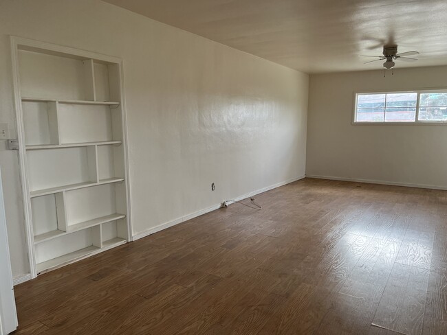 Living room - 1400 N Whitnall Hwy