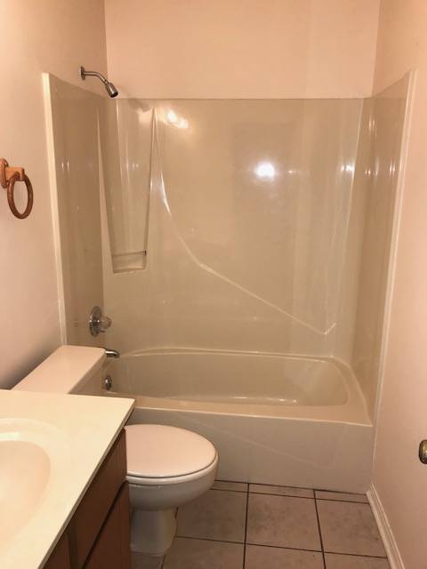 Building Photo - Spacious 3Bed/2Ba Brick Home Convenient to Tyndall AFB!