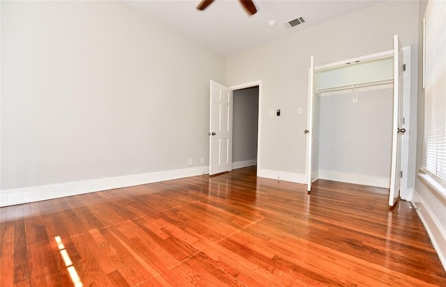 Building Photo - 410 Kenniston Dr