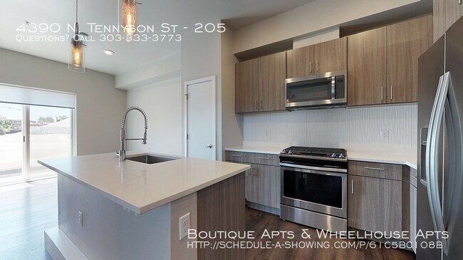 Building Photo - Boutique Apartments