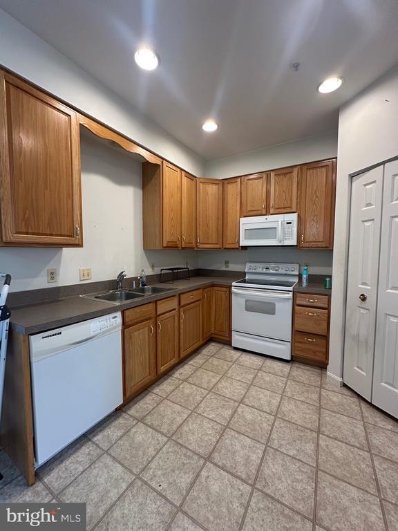 Building Photo - 1114 Pennywort Cir