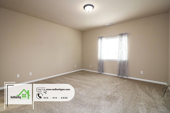 Building Photo - 3550 Cazadero Wy