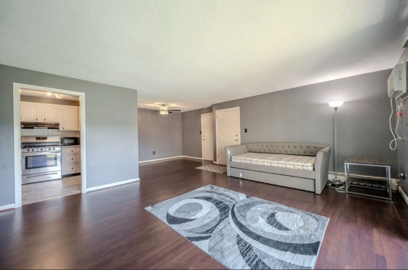 Building Photo - 341 Pawtucket Blvd