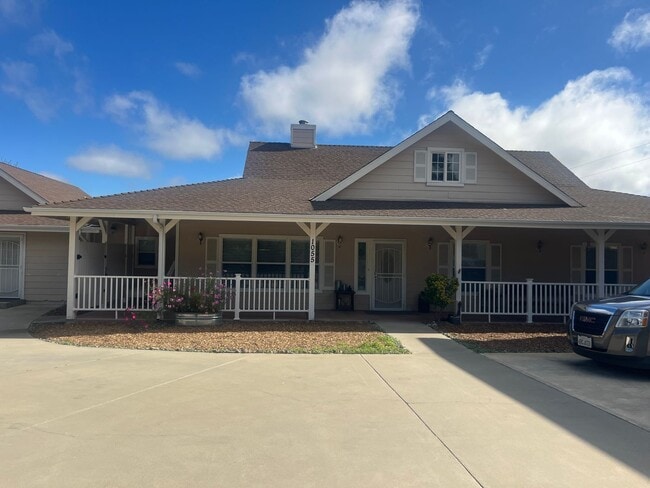 Primary Photo - Beautiful Templeton Home on Large Lot