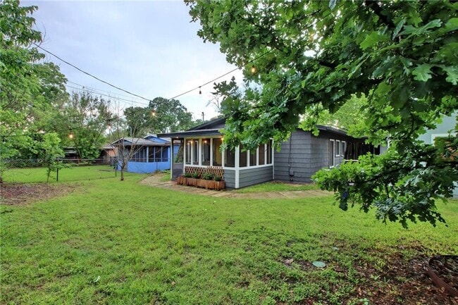 Building Photo - 7807 Lazy Ln