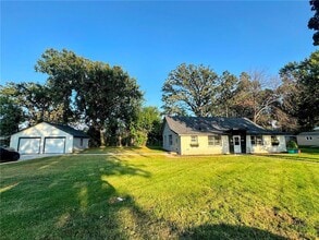 Building Photo - 5020 Welcome Ave N