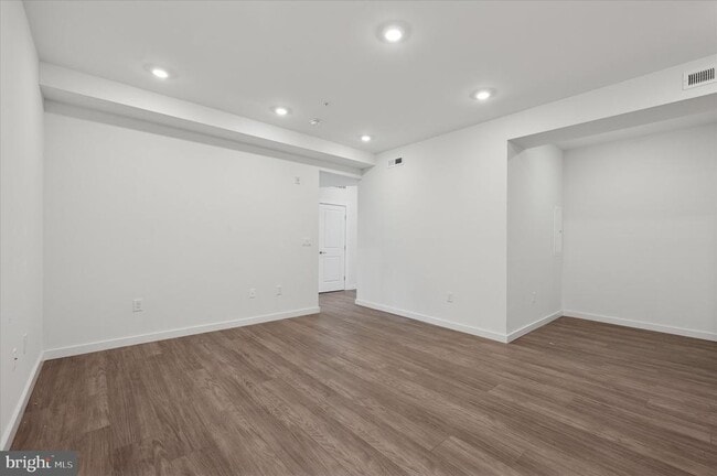 Building Photo - 1617 Ridge Ave