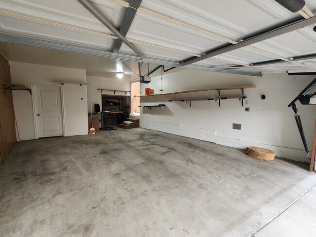 Building Photo - 11131 Sunshine Ter