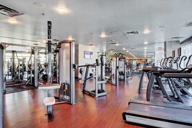 Building Photo - The Martin 1607-City/Strip Views from this...