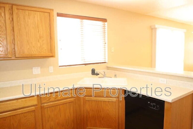 Building Photo - 12237 W Larkspur Rd