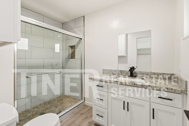 Building Photo - 6218 Stanley Ave