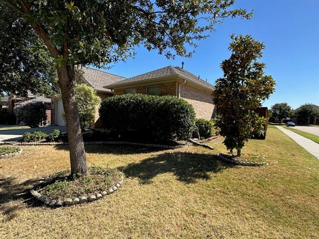 Building Photo - 2800 Cascade Cove Dr