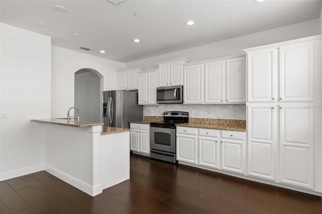 Building Photo - 10144 Arbor Run Dr