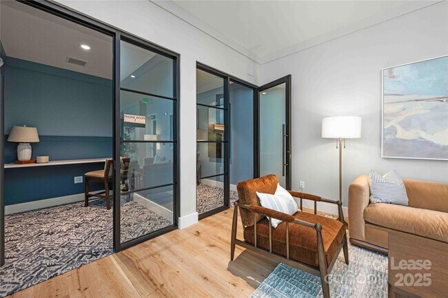 Building Photo - 9035 Lindholm Dr