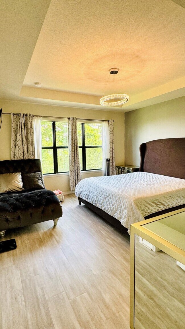 Building Photo - 4502 San Fratello Cir
