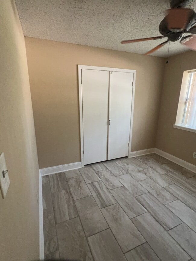 Building Photo - 7702 Tierra Verde Dr